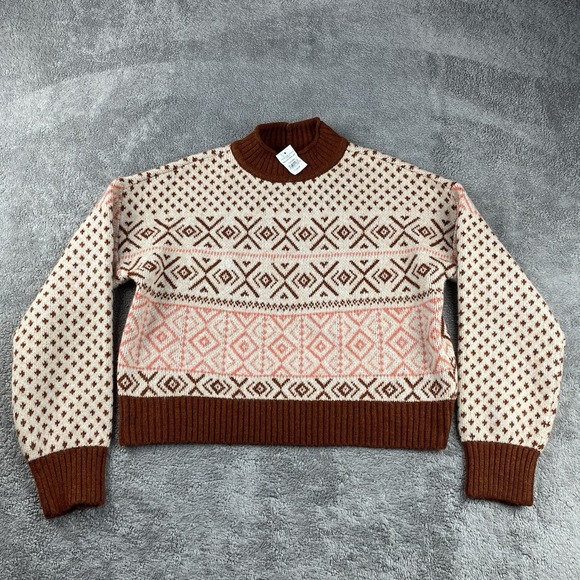 American Eagle Outfitters Sweaters - American Eagle Mock Neck Cropped Fair Isle Pattern Close Knit Sweater Medium